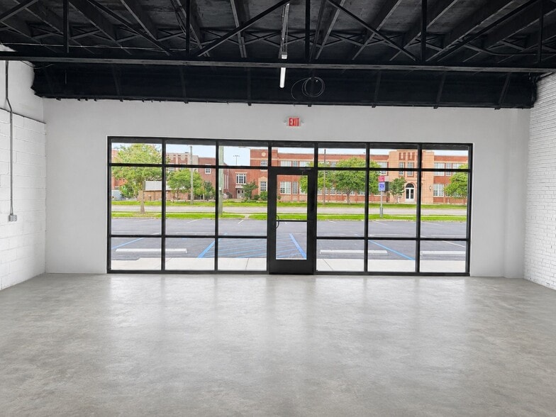 1301-1309 State St, Cayce, SC for lease - Building Photo - Image 2 of 5