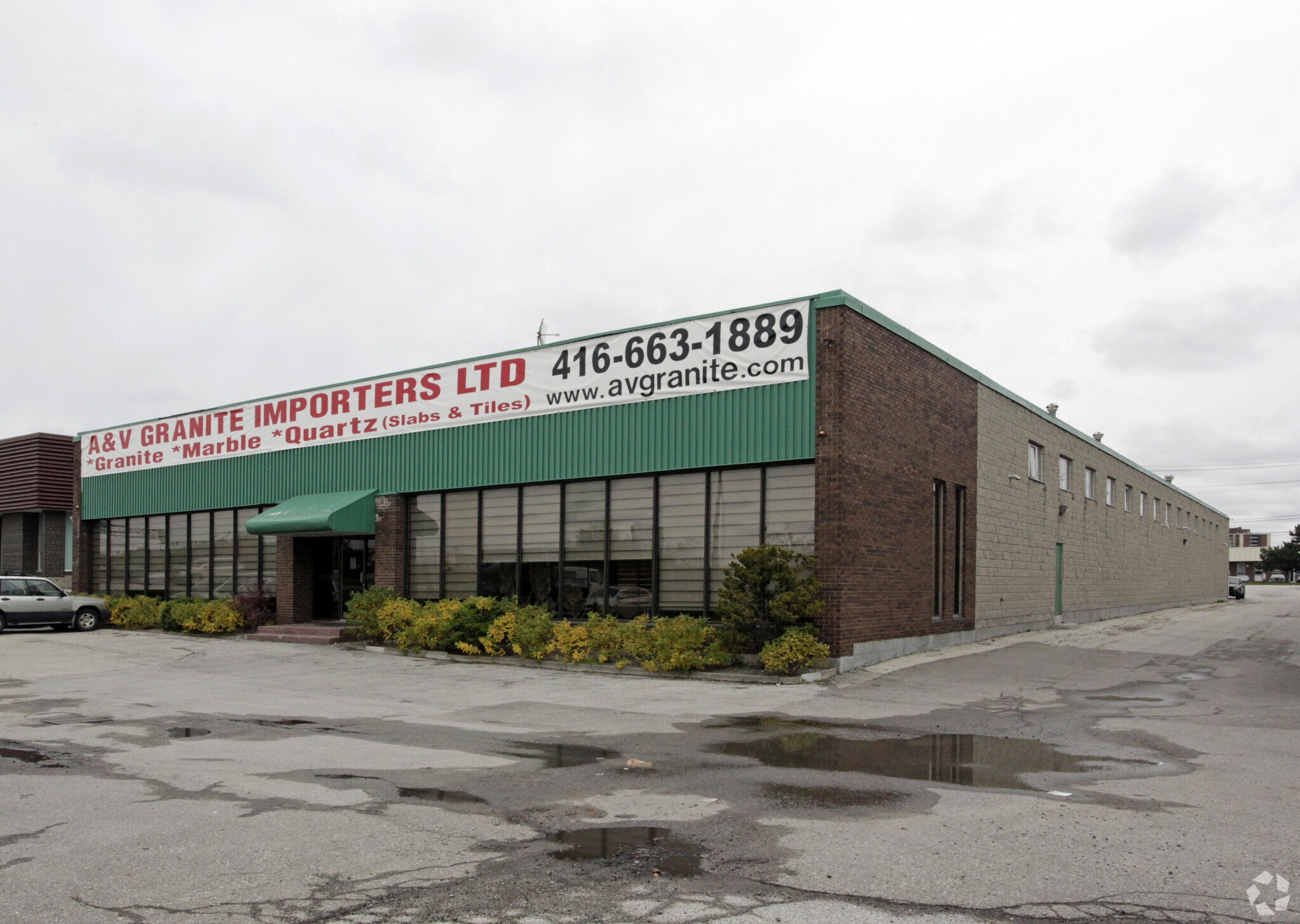 300 Norfinch Dr, Toronto, ON for sale Primary Photo- Image 1 of 1