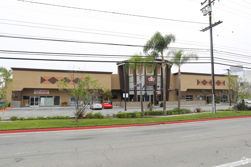11647-11657 Artesia Blvd, Artesia, CA for lease - Primary Photo - Image 2 of 6