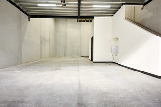 3 Clyde St, Ferntree Gully for lease Interior Photo- Image 1 of 7