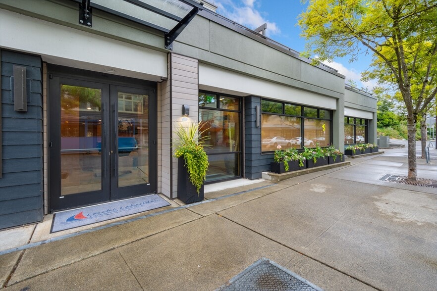 121 Lakeside Ave, Seattle, WA for lease - Building Photo - Image 1 of 12