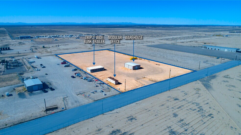 463 Blackbird Dr, Pecos, TX à louer - Photo du bâtiment - Image 3 de 14