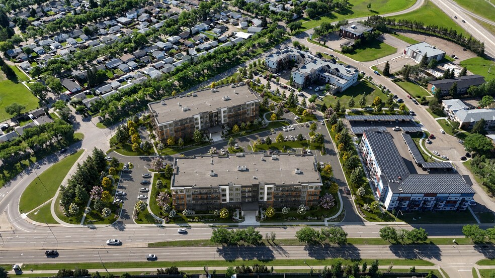 9430 95th St, Fort Saskatchewan, AB à vendre - Photo du bâtiment - Image 2 de 5