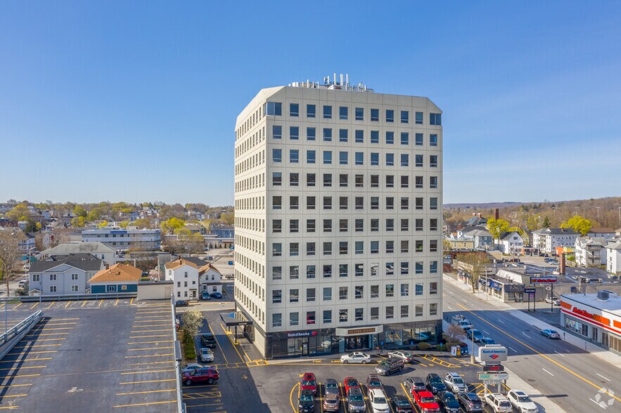255 Park Ave, Worcester, MA à louer - Photo du bâtiment - Image 2 de 5