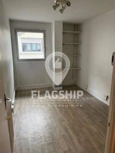 Bureau dans Paris à vendre - Photo du bâtiment - Image 2 de 6