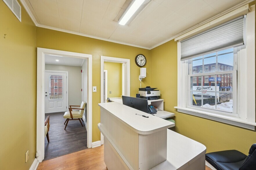 306 E 4th St, Bridgeport, PA à vendre - Photo du bâtiment - Image 3 de 26