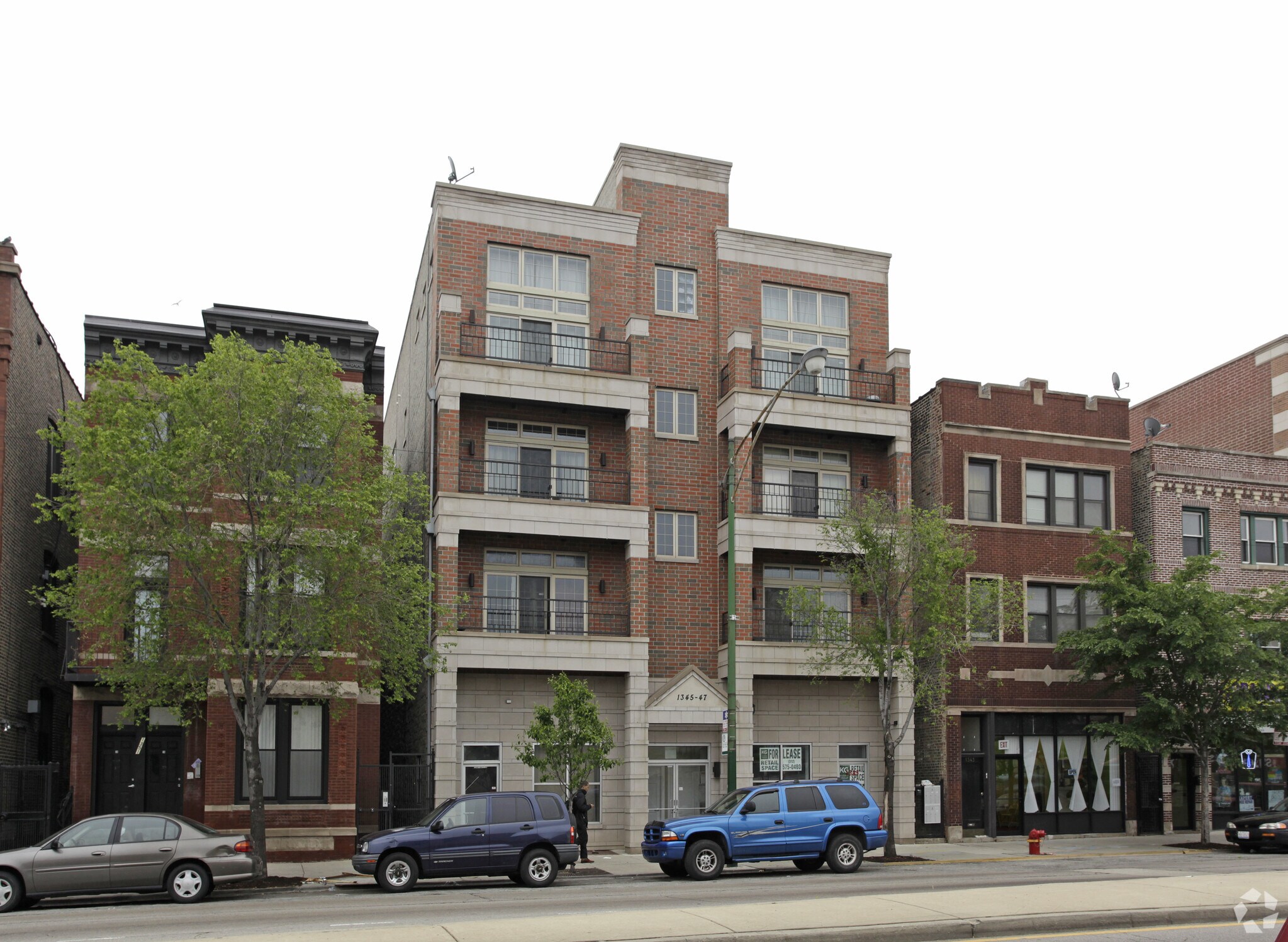 1345-1347 N Ashland Ave, Chicago, IL for lease Primary Photo- Image 1 of 7