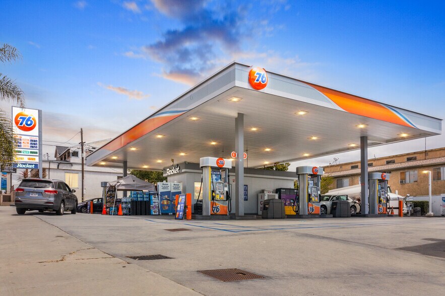 210 S Gaffey St, San Pedro, CA à vendre - Photo du bâtiment - Image 1 de 7