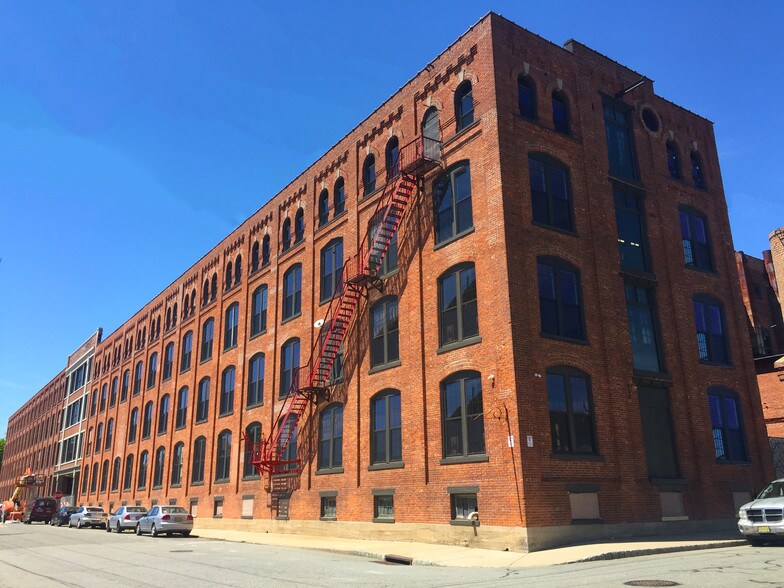 69 King St, Dover, NJ à louer - Photo du bâtiment - Image 2 de 9