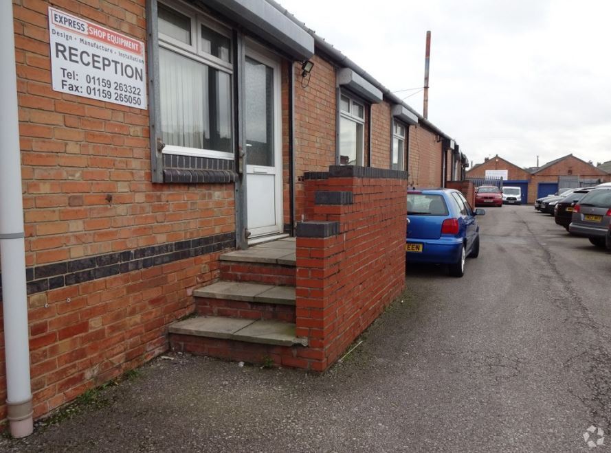 110 Worrall Ave, Arnold à louer Photo principale- Image 1 de 2