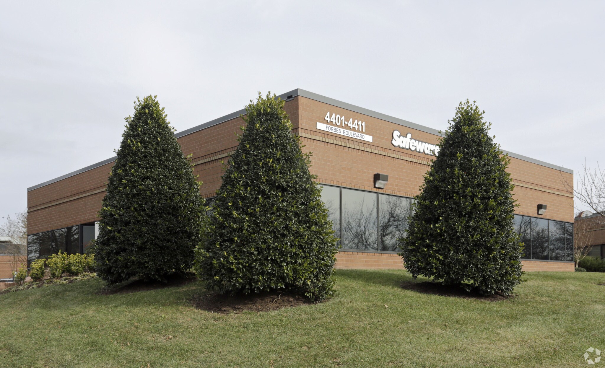 4401-4411 Forbes Blvd, Lanham, MD à louer Photo principale- Image 1 de 6