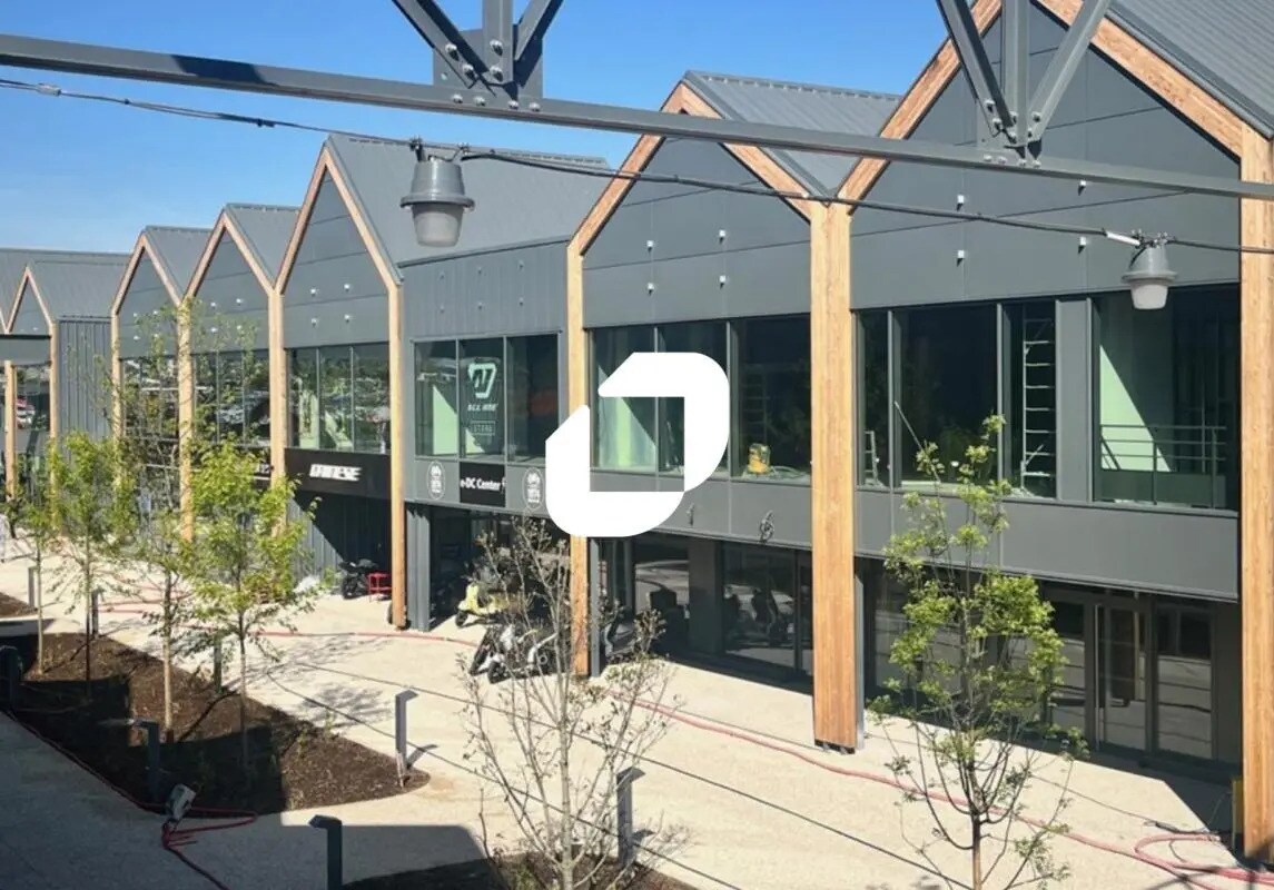 4 Rue Des Frères Louis Et Emile Bertrand, Vénissieux à vendre Photo du bâtiment- Image 1 de 17