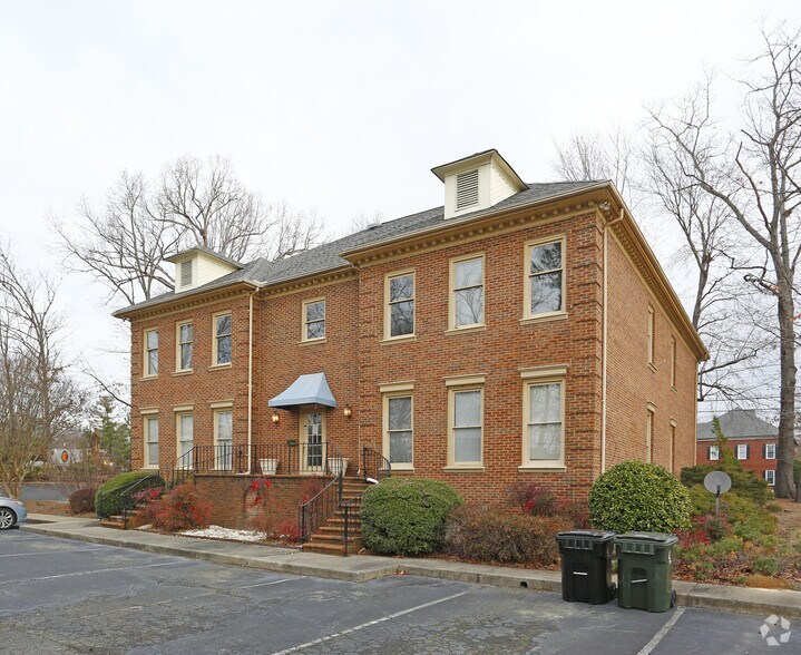 2605 W Roosevelt Blvd, Monroe, NC à louer - Photo du bâtiment - Image 3 de 9