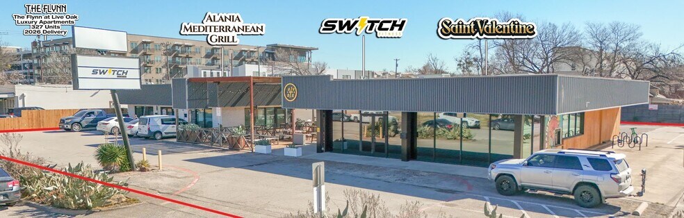 Bryan & Fitzhugh Retail portefeuille de 2 propriétés à vendre sur LoopNet.ca - Photo du bâtiment - Image 3 de 7