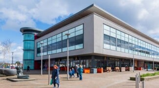 Plus de détails pour Park St, Llanelli - Commerce de détail à louer
