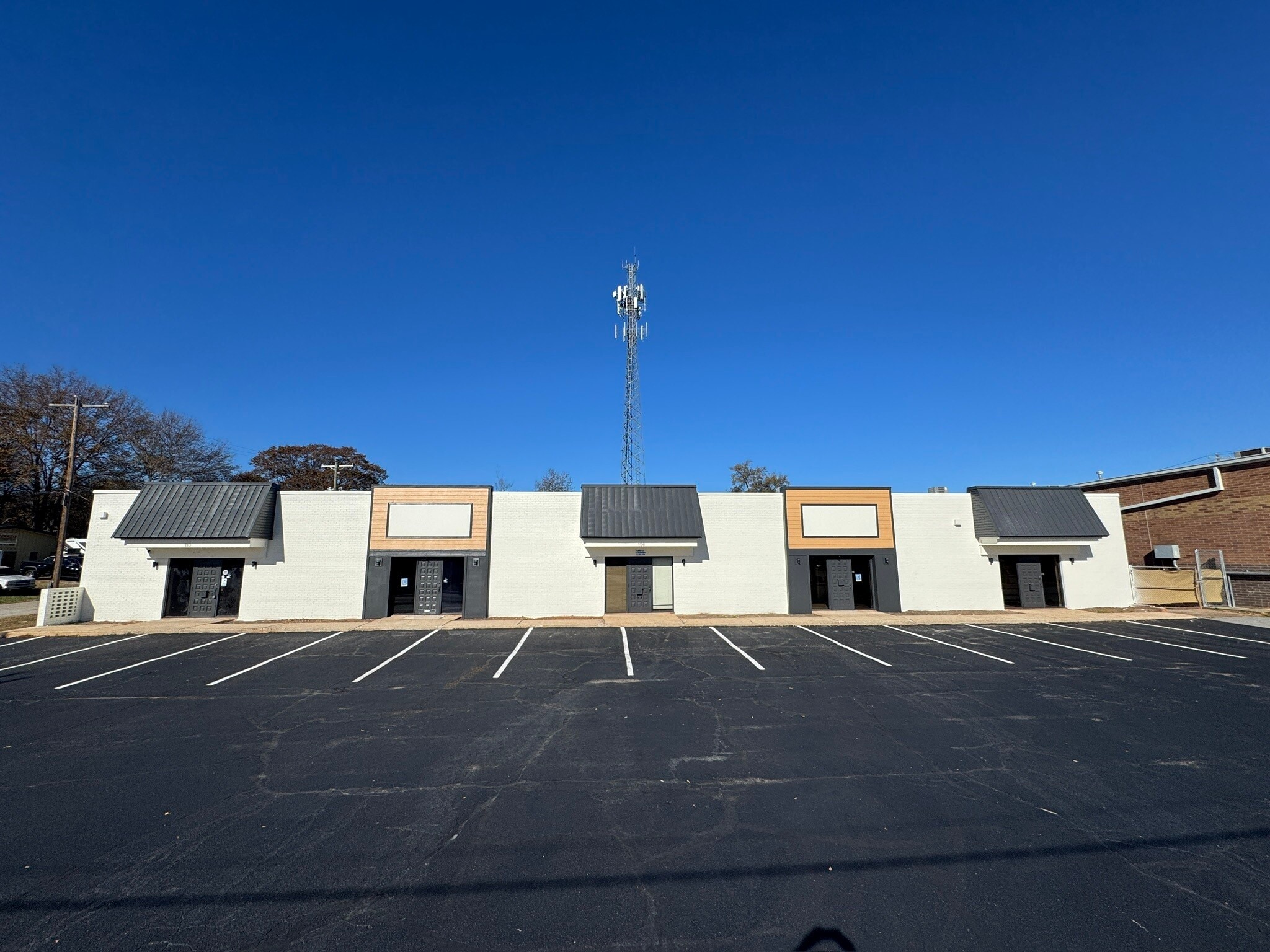 102 Shaw St, Greenville, SC for lease Primary Photo- Image 1 of 10