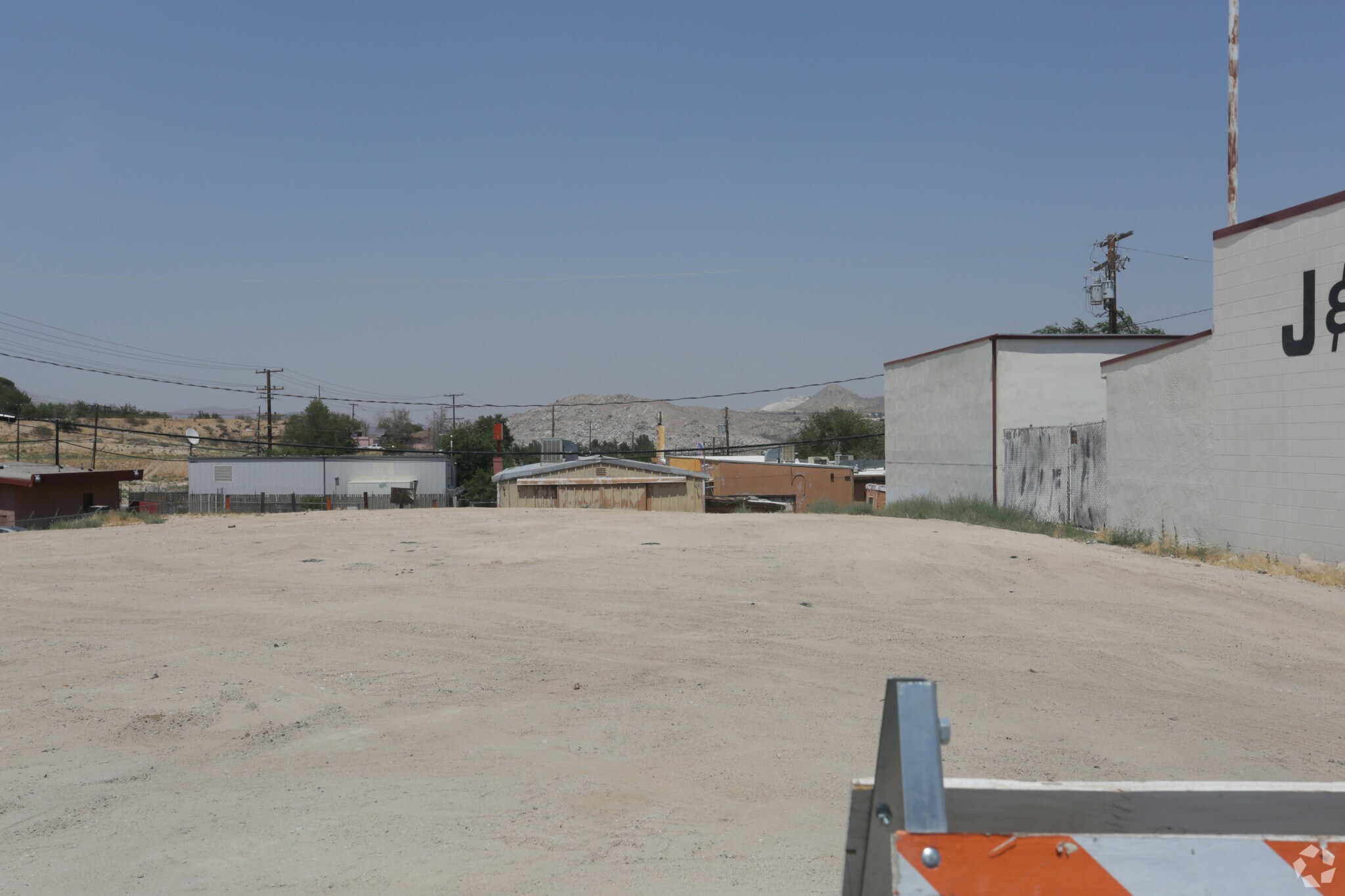 16642 Tracy, Victorville, CA à vendre Photo principale- Image 1 de 1