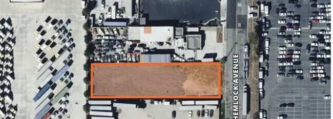 Plus de détails pour 10570 Hemlock Ave, Fontana, CA - Terrain à louer