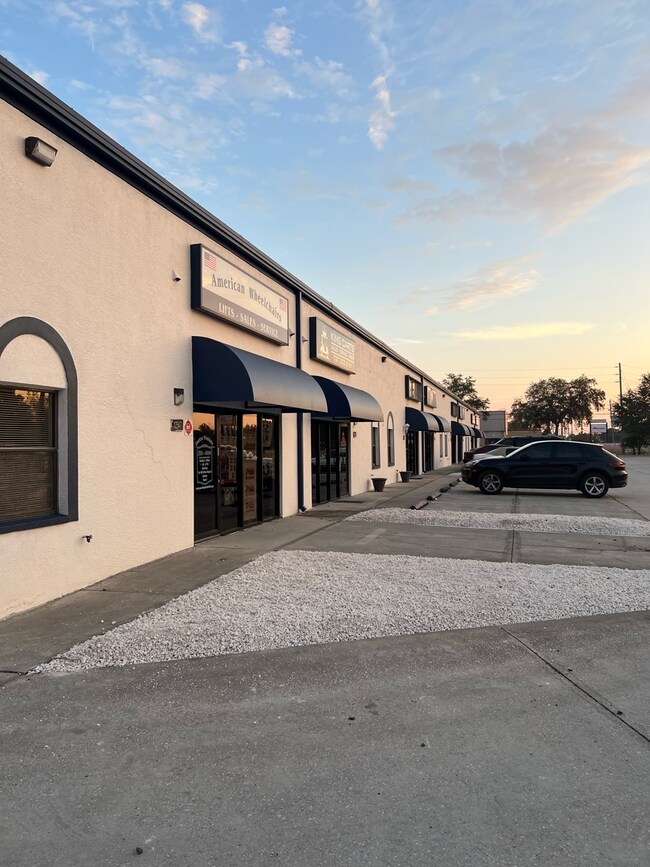 More details for 12505 66th St N, Largo, FL - Industrial for Lease
