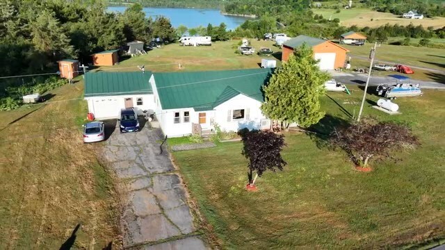 250 Mount Independence Rd, Orwell, VT à vendre - Vidéo sur l’inscription commerciale - Image 2 de 11