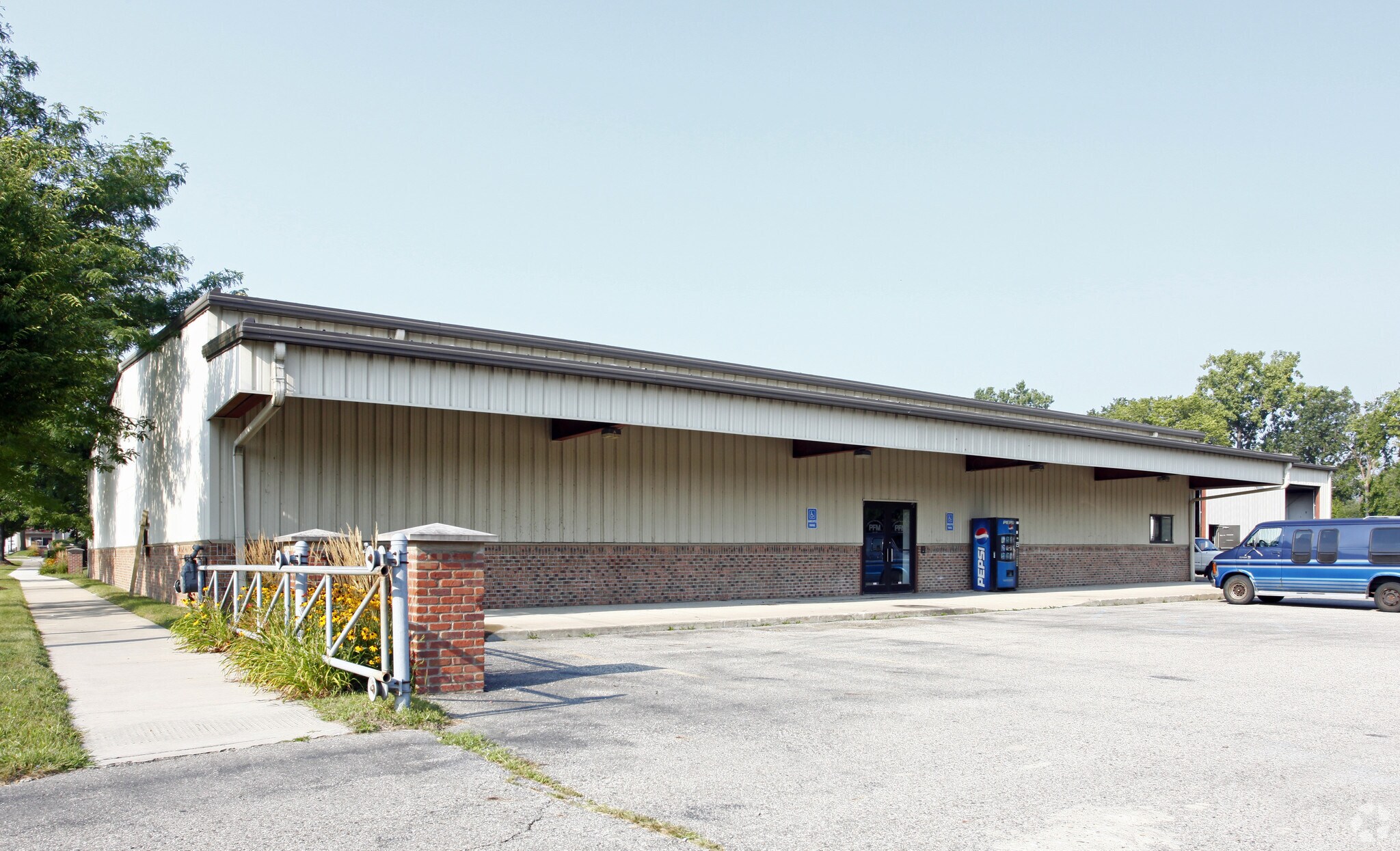 28190 Telegraph Rd, Flat Rock, MI for sale Primary Photo- Image 1 of 1