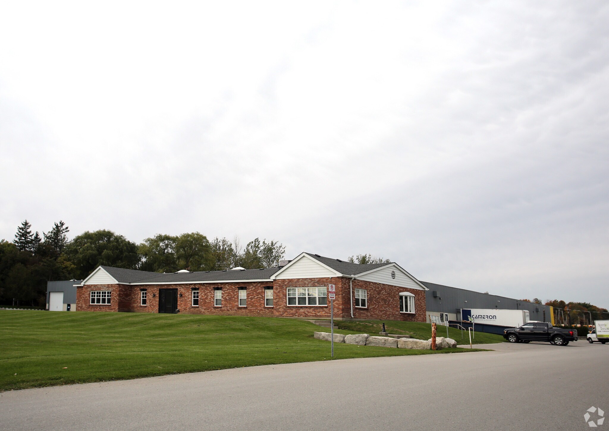 1195 Gainsborough Rd, London, ON for sale Primary Photo- Image 1 of 1