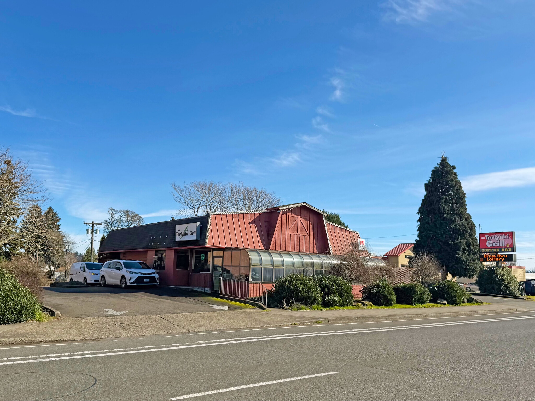 19660 SE McLoughlin Blvd, Gladstone, OR for sale Primary Photo- Image 1 of 8