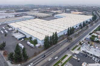 2626 S Maple Ave, Fresno, CA - Aerial map view