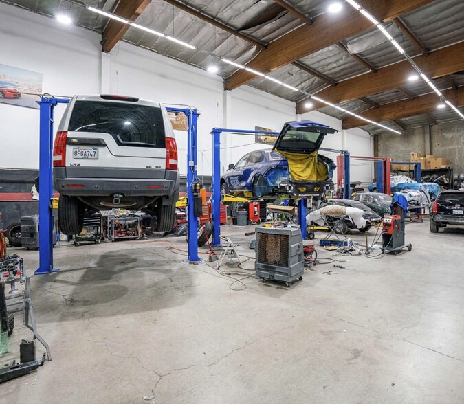 12301 Sherman Way, North Hollywood, CA à louer - Photo intérieure - Image 3 de 14