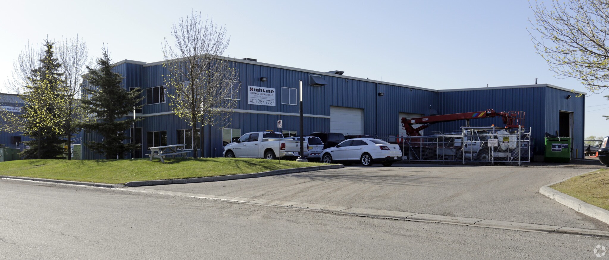 5005 77th Ave SE, Calgary, AB à vendre Photo principale- Image 1 de 1