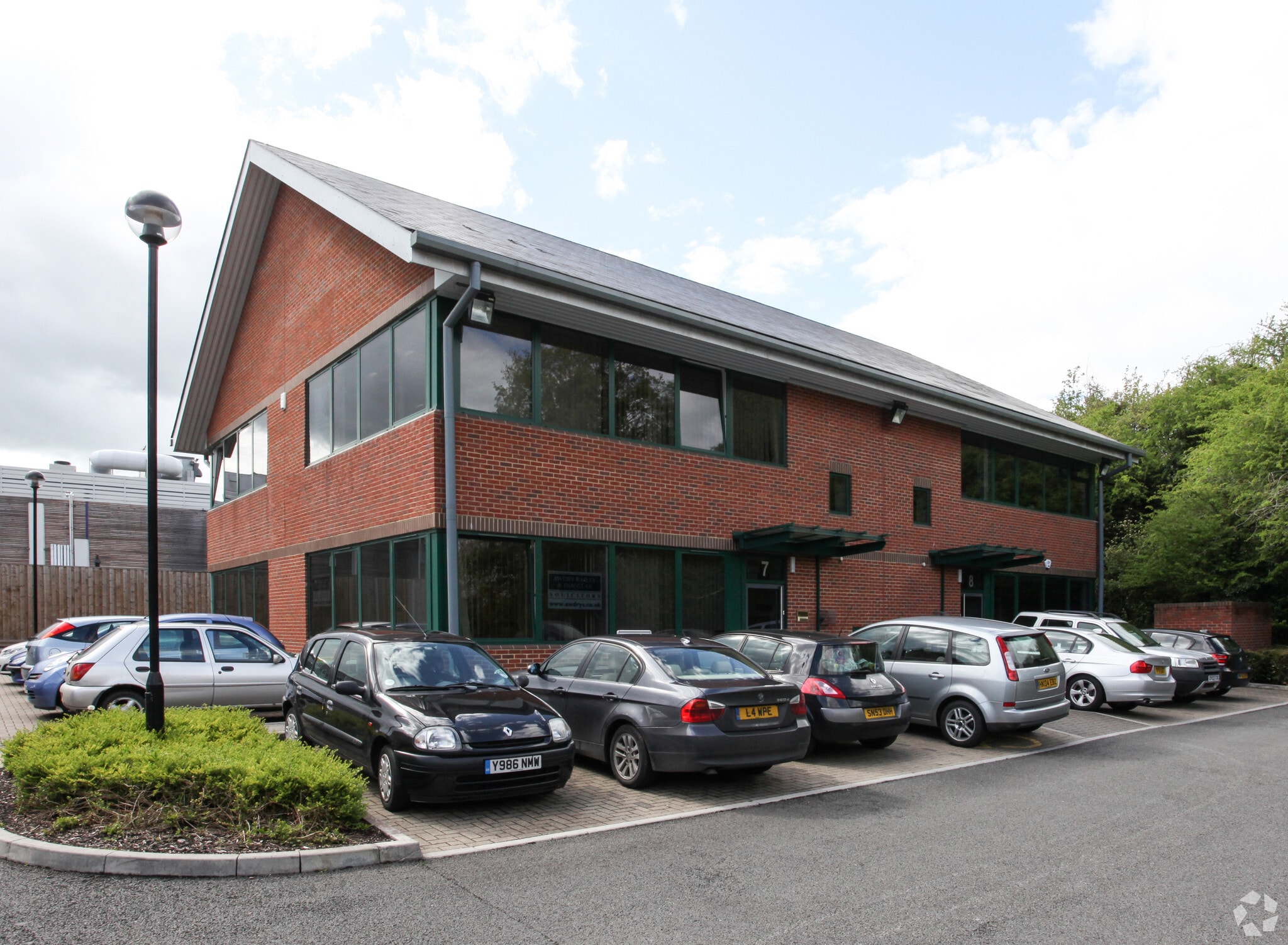 8 Blenheim Rd, Marlborough à vendre Photo principale- Image 1 de 4