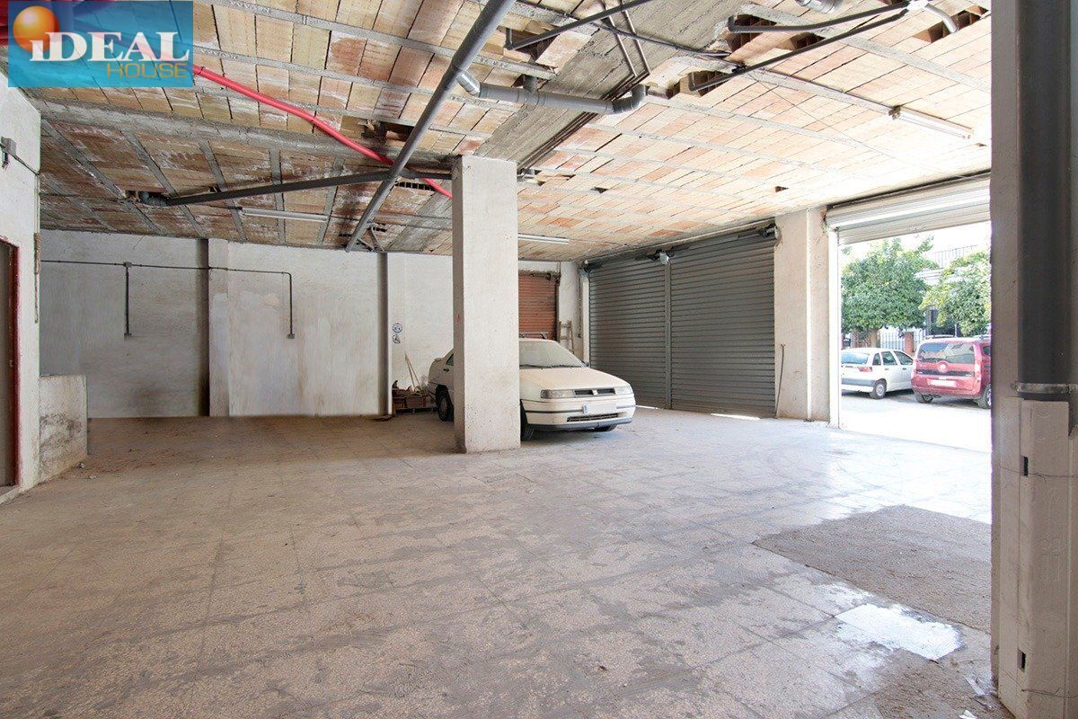 Retail in Las Gabias for sale Building Photo- Image 1 of 12