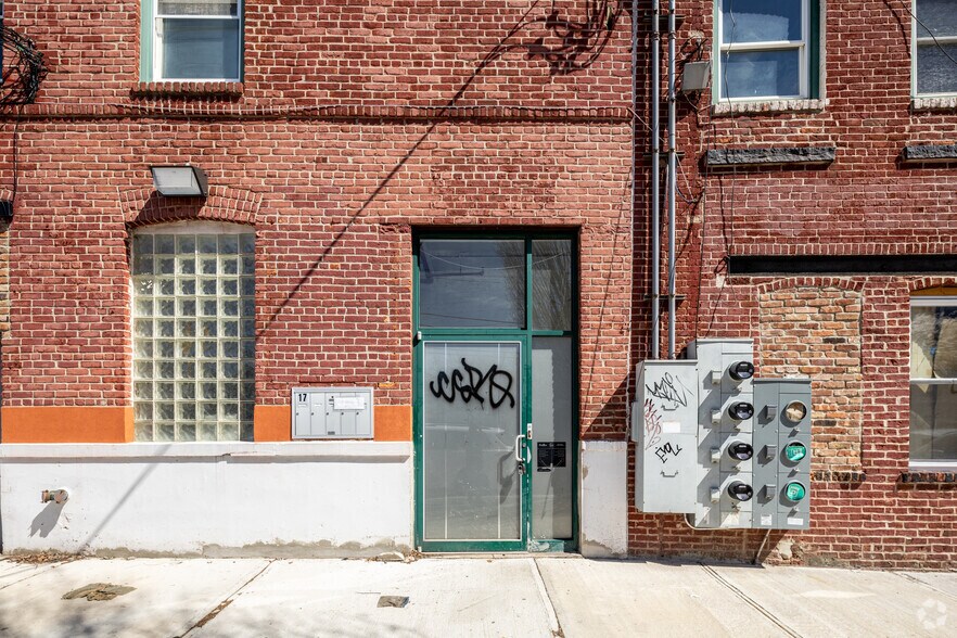 17 New York Ave, Newark, NJ à louer - Photo du bâtiment - Image 2 de 10