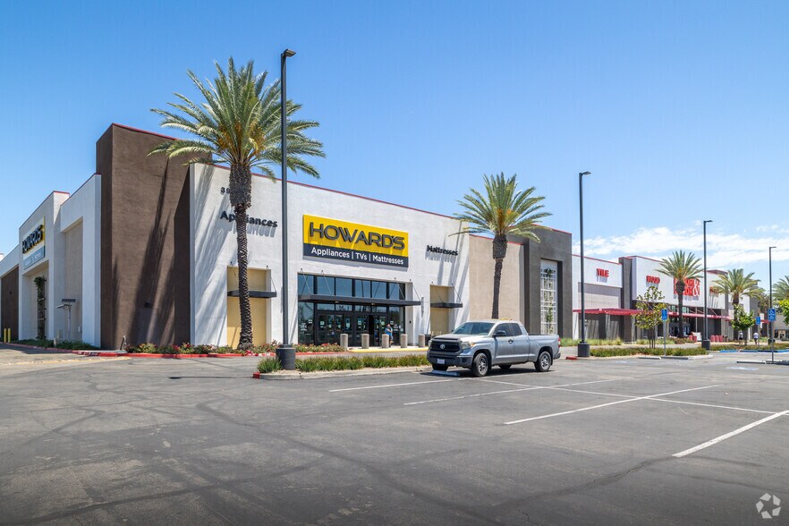 39837 Alta Murrieta Dr, Murrieta, CA à vendre - Photo du bâtiment - Image 2 de 6