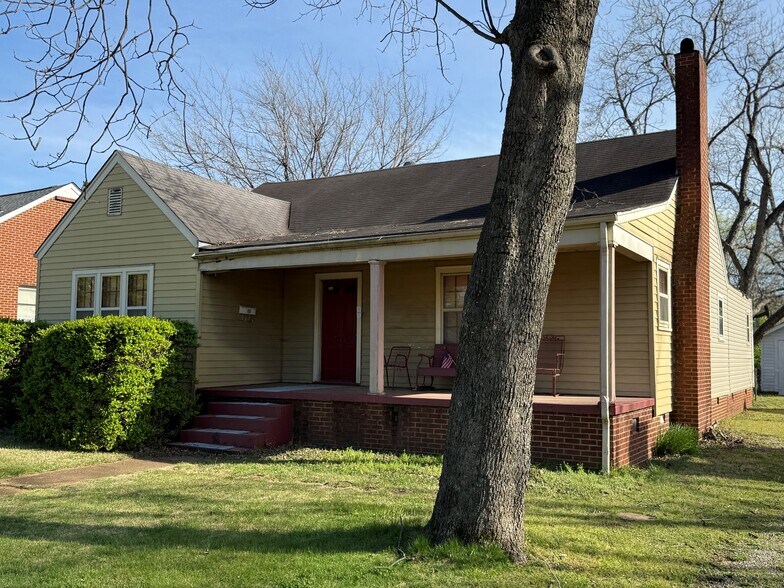 315 Longwood Dr SW, Huntsville, AL à vendre - Photo du bâtiment - Image 2 de 6