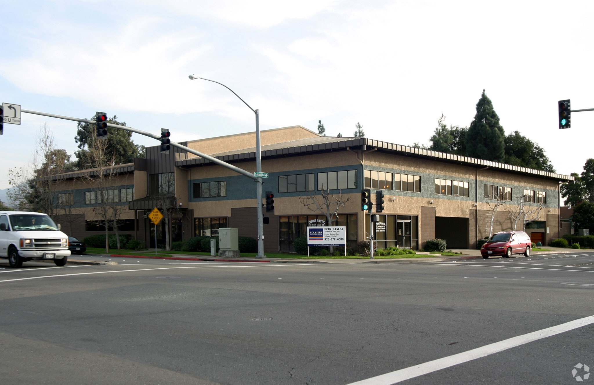 2702 Clayton Rd, Concord, CA for lease Building Photo- Image 1 of 3