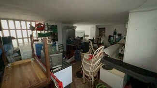 Plus de détails pour Commerce de détail à vendre