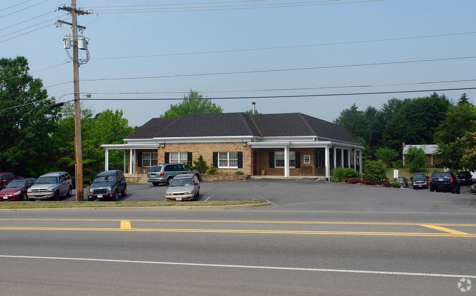 19414 Leitersburg Pike, Hagerstown, MD for lease - Building Photo - Image 3 of 34
