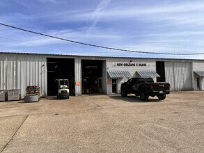 2211 - 2217 Engineers Rd, Belle Chasse, LA for lease Building Photo- Image 2 of 7