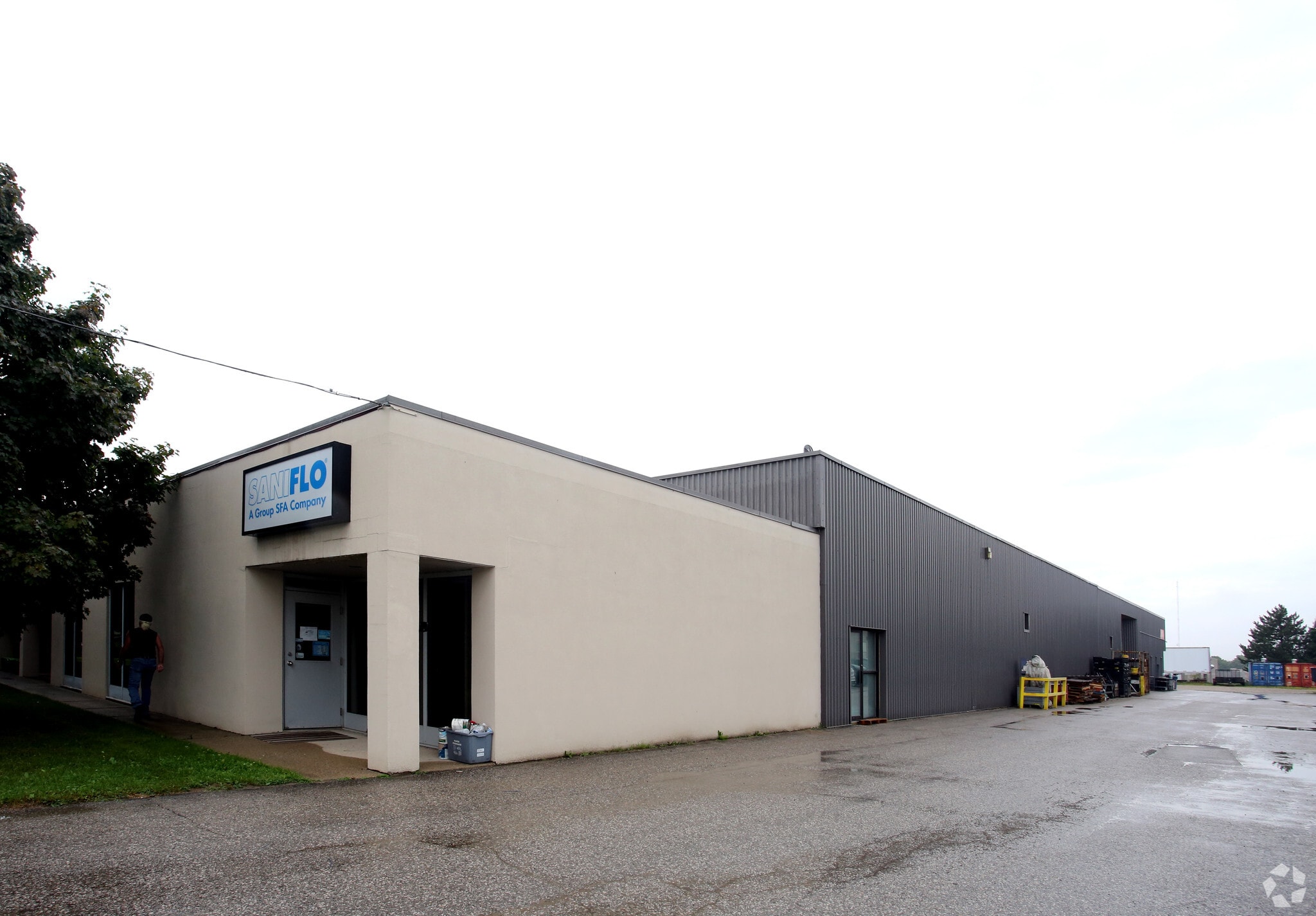 685 Speedvale Ave W, Guelph, ON for lease Primary Photo- Image 1 of 6