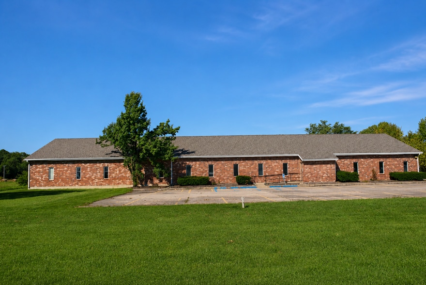 1715 S Morley St, Moberly, MO for lease - Building Photo - Image 1 of 8
