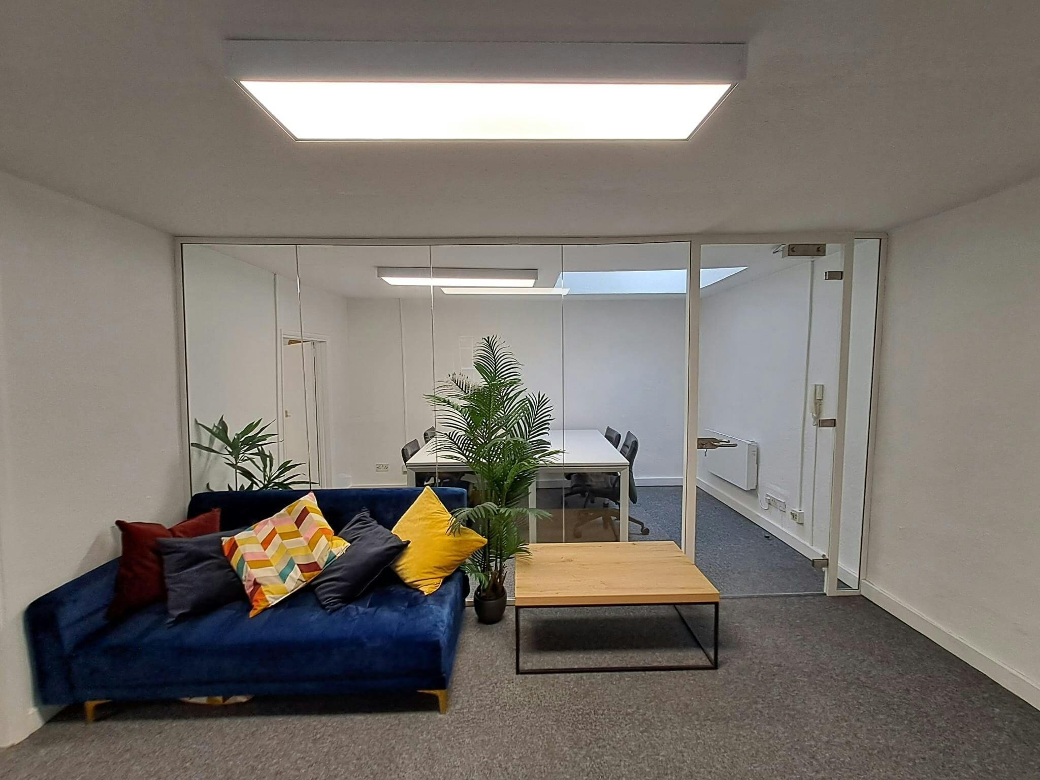 5 High Street, Windsor à louer Photo intérieure- Image 1 de 12