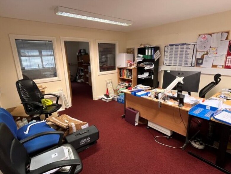 Brunel Dr, Newark à louer - Photo intérieure - Image 2 de 6