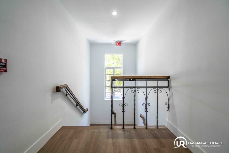 960 Jefferson Ave, Miami Beach, FL à vendre - Photo intérieure - Image 3 de 14