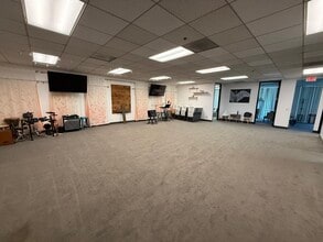 4007 Paramount Blvd, Lakewood, CA for lease Interior Photo- Image 2 of 15
