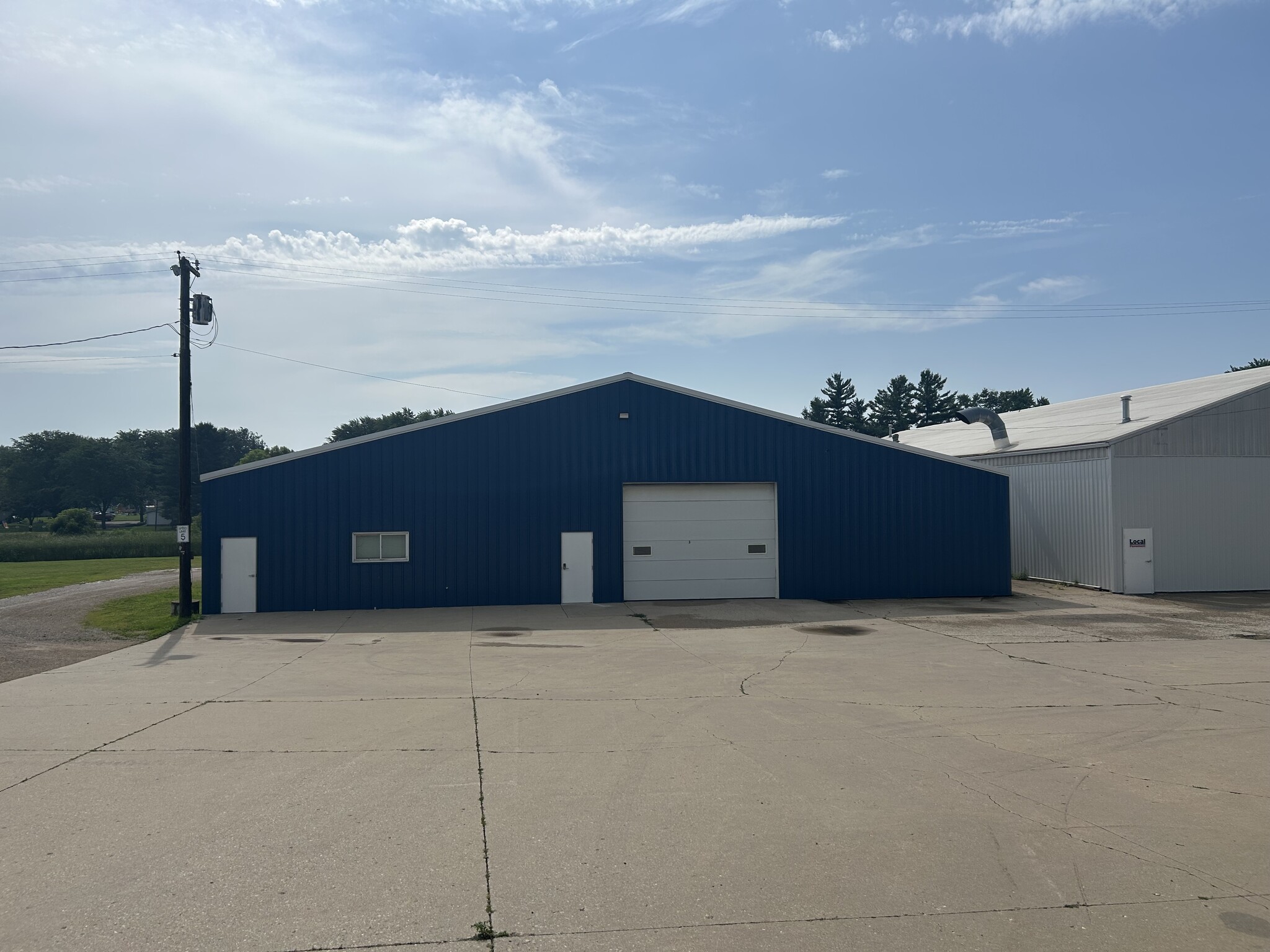 310 Portland Rd, Waterloo, WI for lease Building Photo- Image 1 of 10