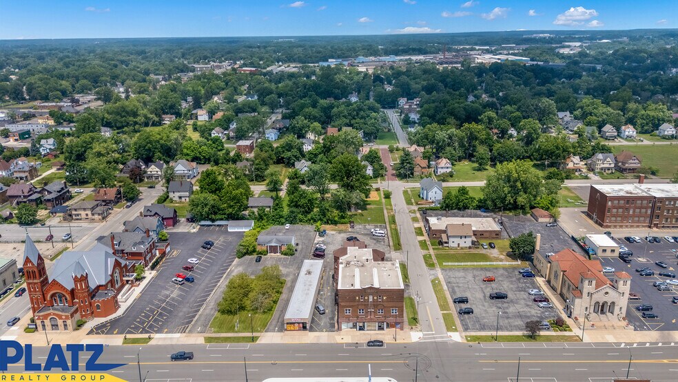 367 E High St, Warren, OH à vendre - Photo du bâtiment - Image 2 de 8