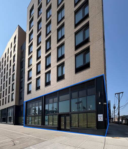 1601 Surf Ave, Brooklyn, NY à louer - Photo du bâtiment - Image 1 de 7