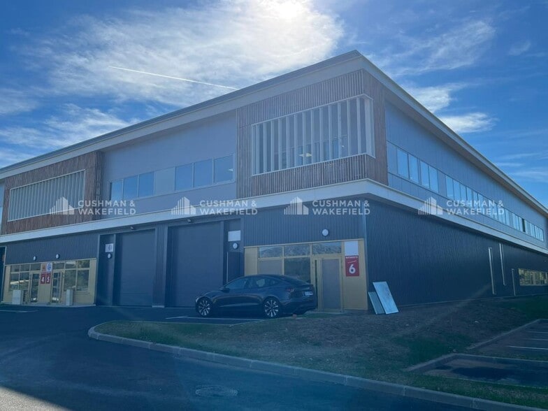 Chemin De La Cairanne, Rousset for sale - Building Photo - Image 3 of 9