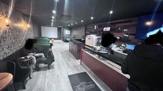 Plus de détails pour 2072 Steinway St, Astoria, NY - Sports et divertissement à vendre